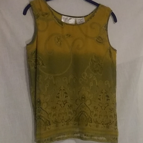 Top - Picture 2 of 4